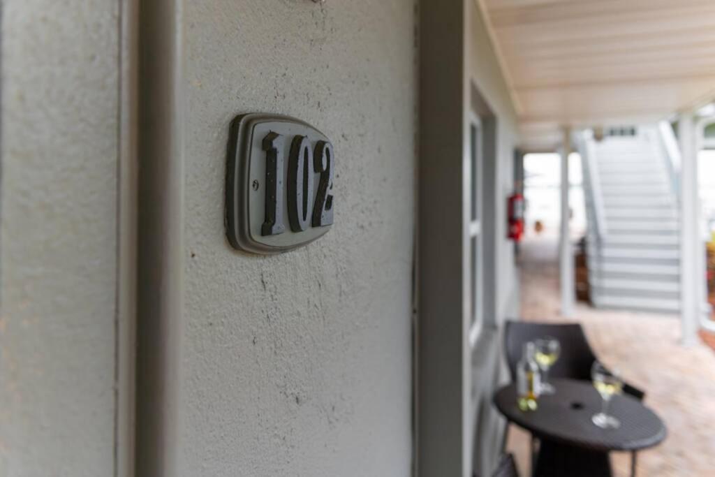 102-Tiny Treasure-Waterfront With Heated Pool Apartment St. Pete Beach Ngoại thất bức ảnh