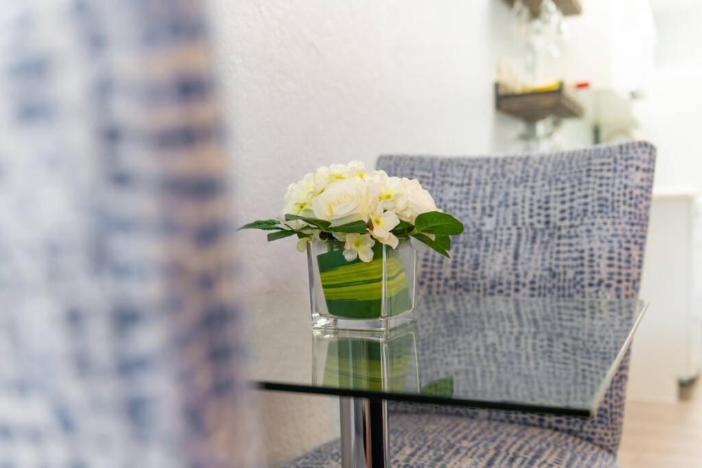 102-Tiny Treasure-Waterfront With Heated Pool Apartment St. Pete Beach Ngoại thất bức ảnh